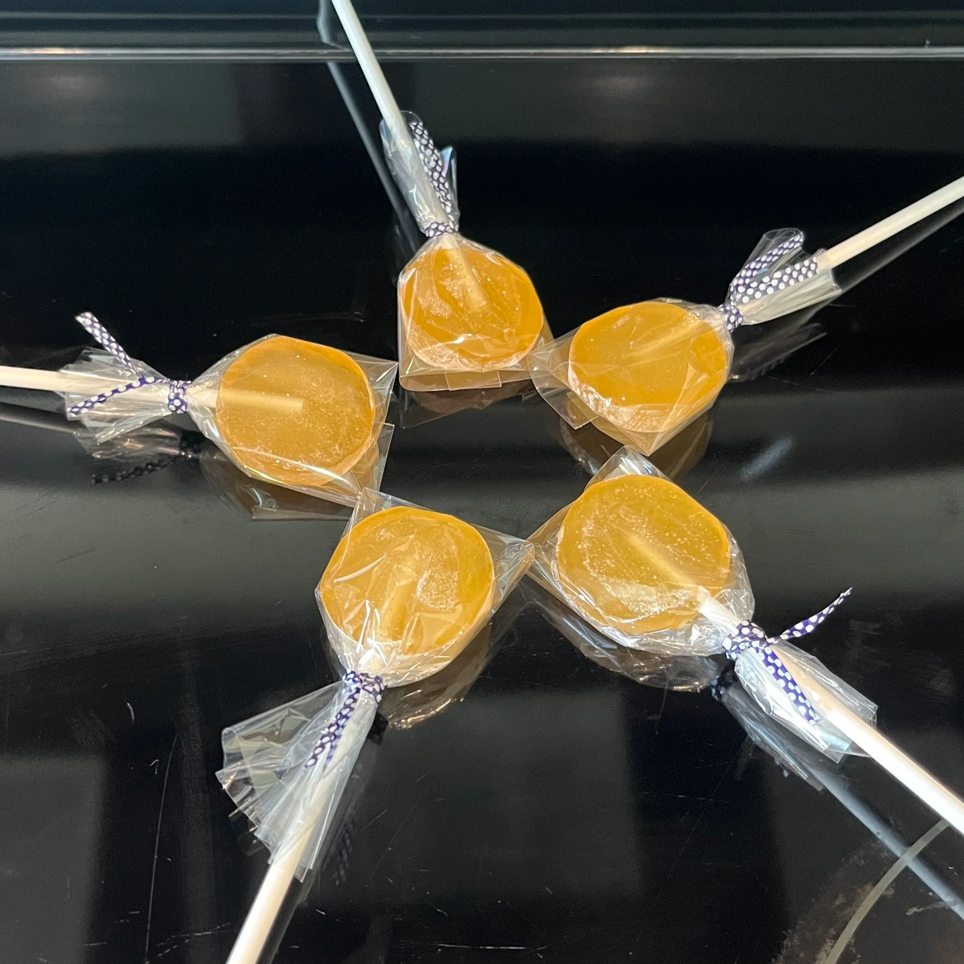Honey+Lollipops+5+pic.png