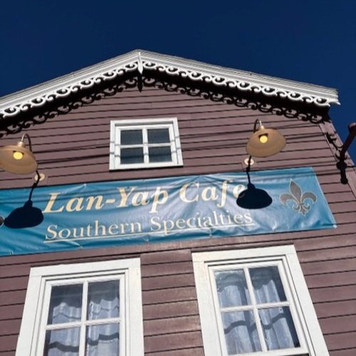Lagniappe (Lan-Yap) Cafe