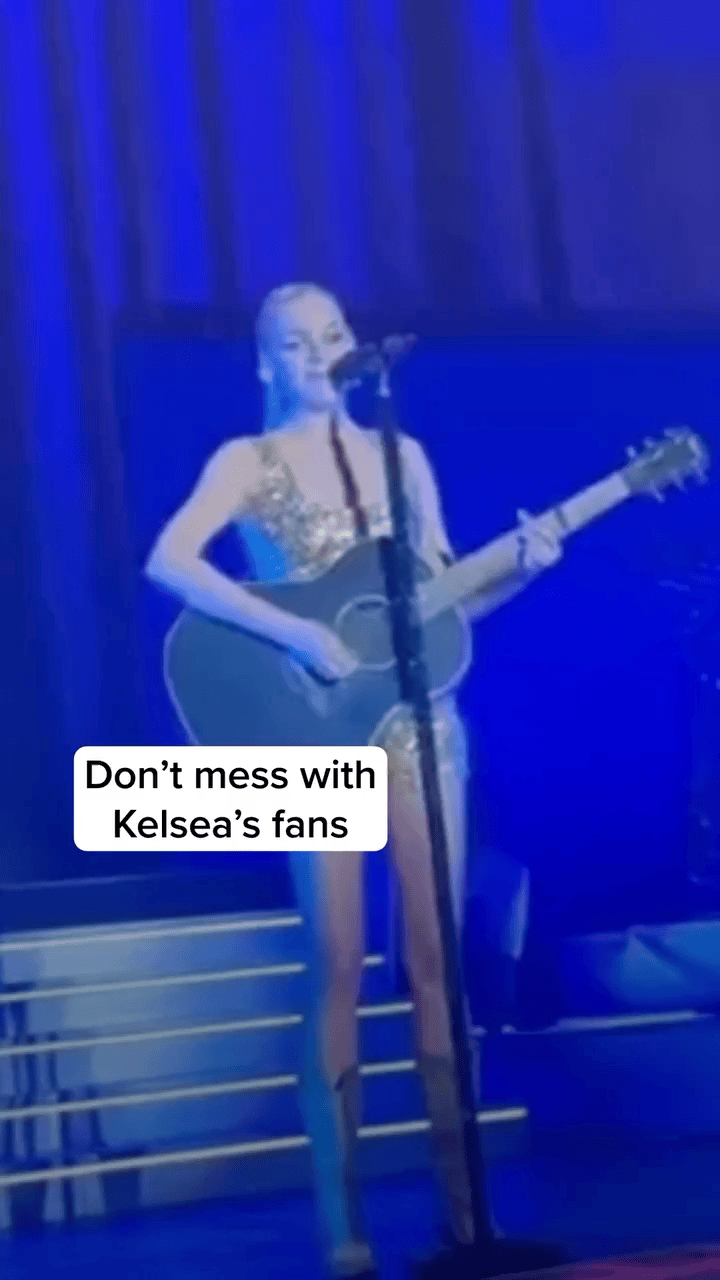 Kelsea.gif