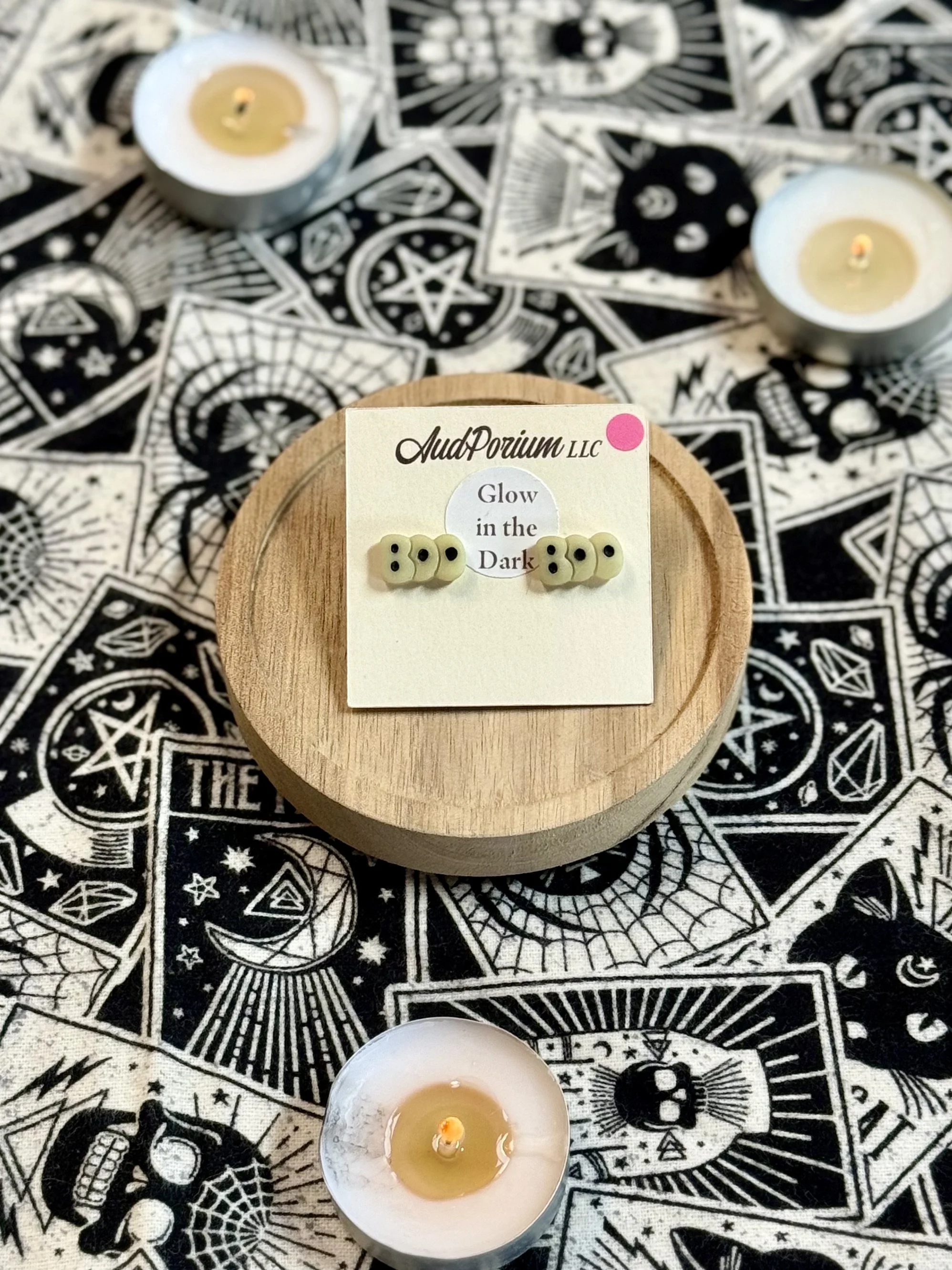 Glow-in-the-dark Boo Studs