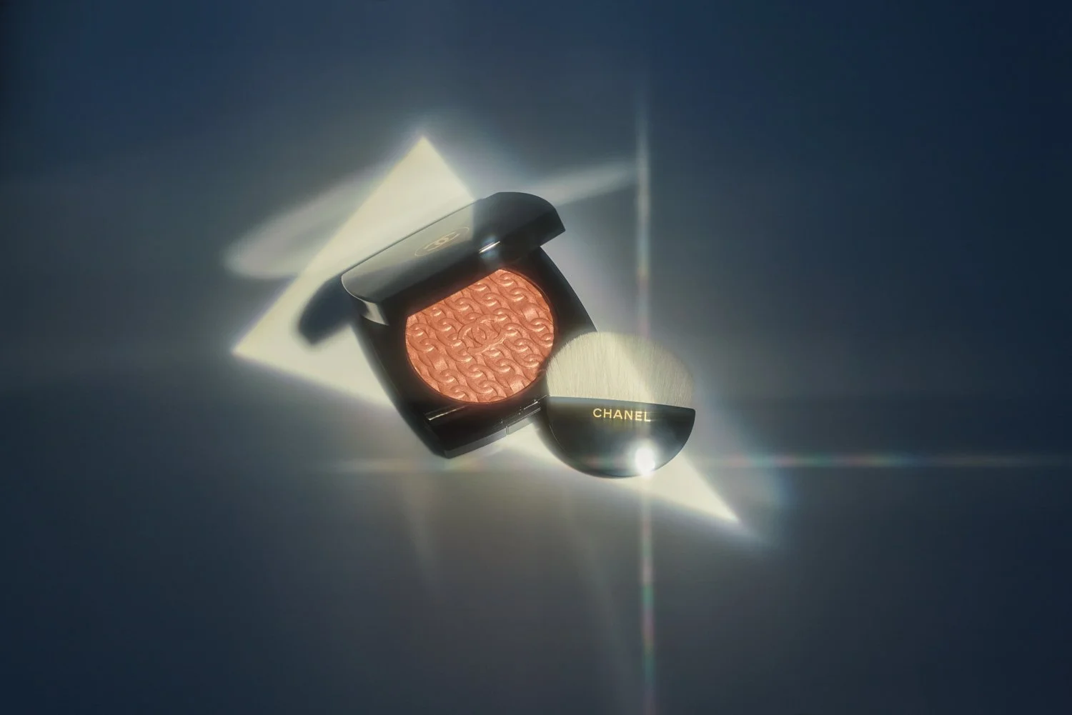 CONTENTs_044380.jpg