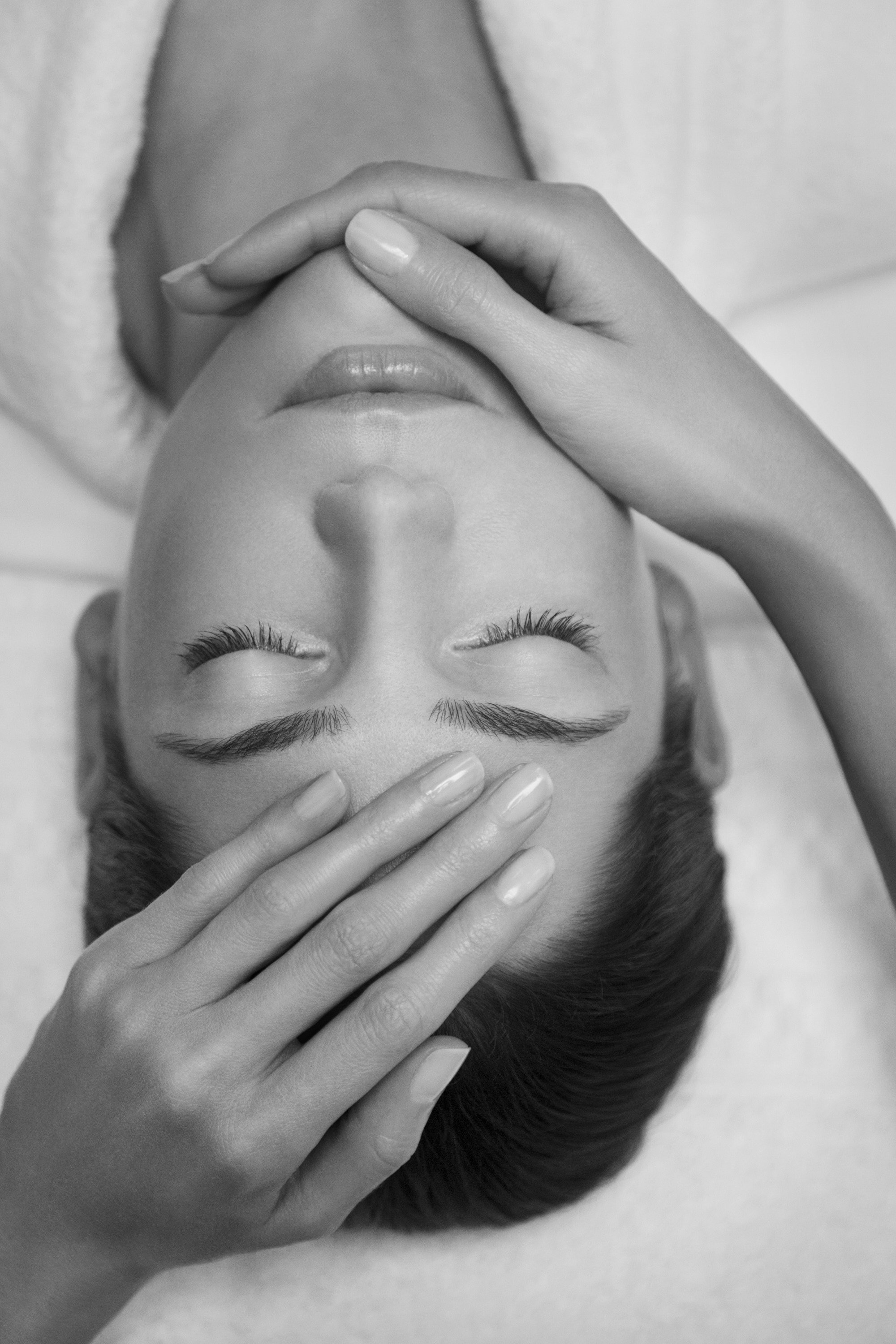 Spa_Facial_With_Hands_Over_Head_RGB.jpg