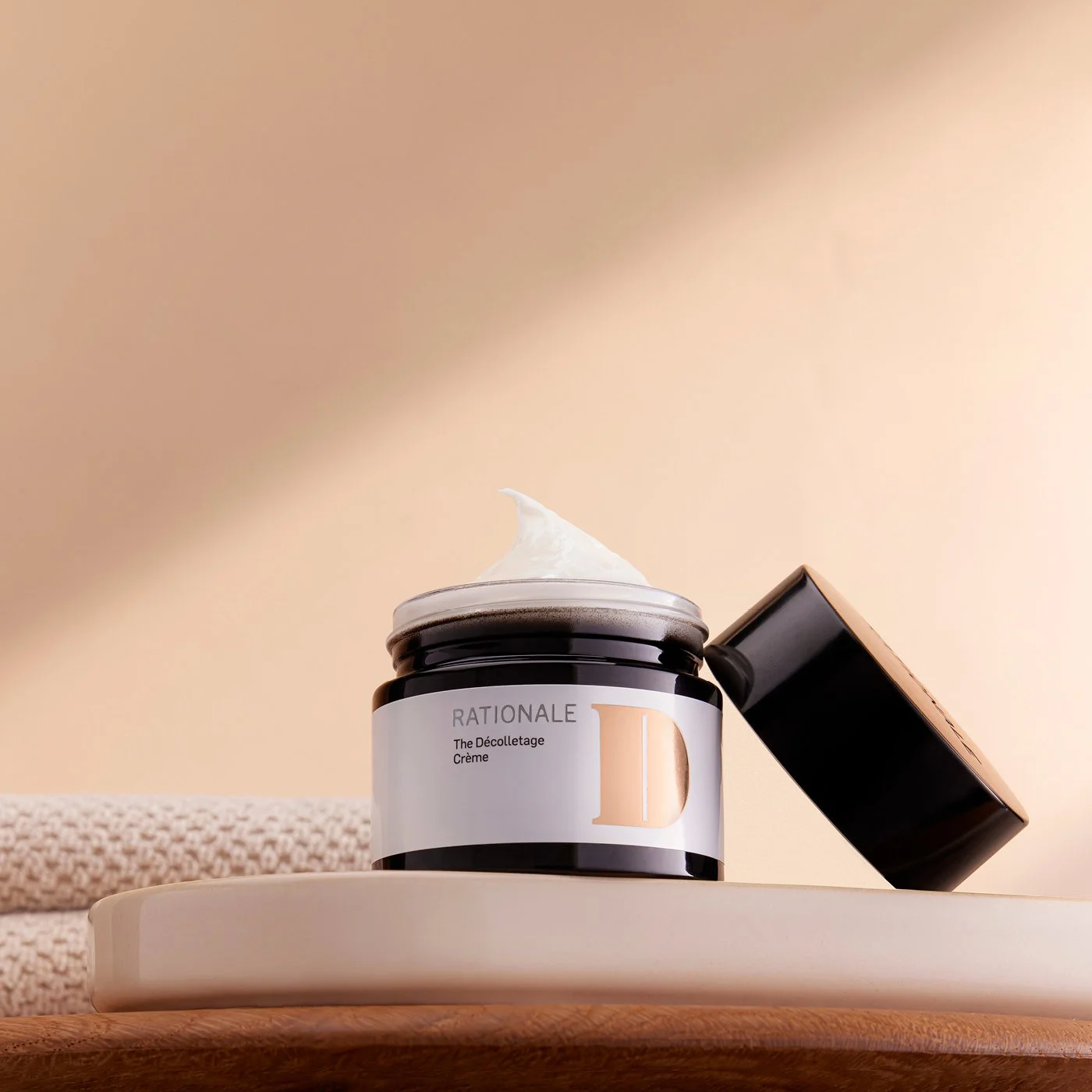 10-THE-DECOLLETAGE-CREME-Evergreen.jpg