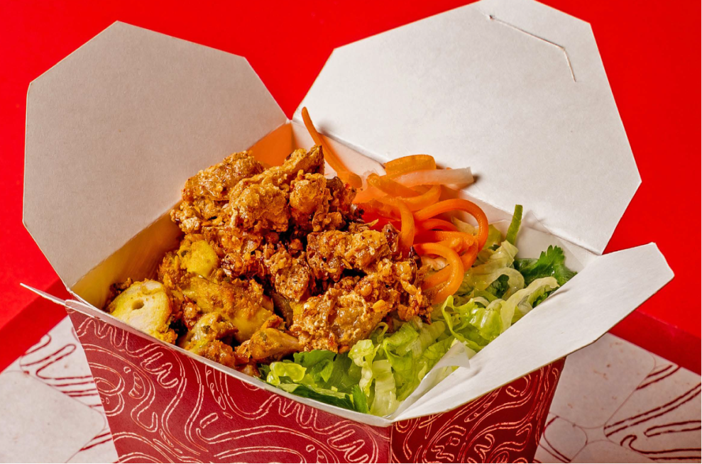 One of the Vietnamese noodle menus can available at Mi by Kao Piak Sen Bangkok delivery service