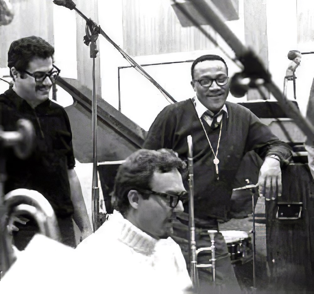 Friends in the StudioI
Left to right - Jay Migliori, Dick (Slide) Hyde,
and Bill Green.