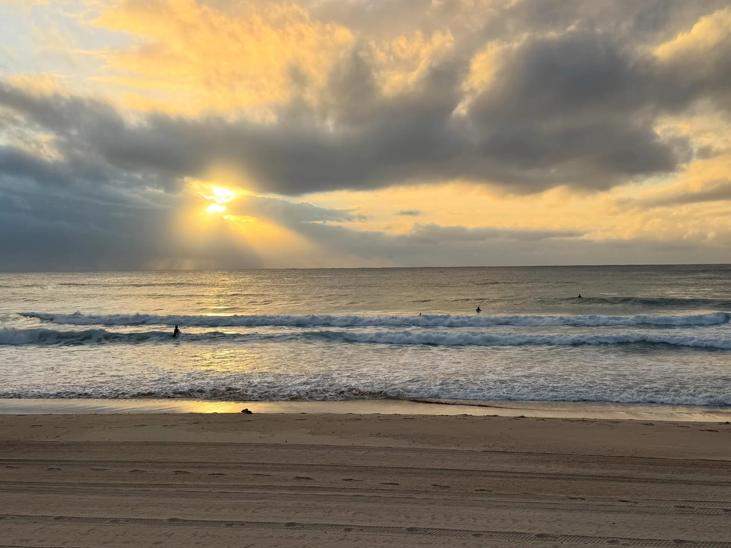 Too many lives are lost or changed every year due to suicide 

If you are in this fight right now, hold on as the pain can end. Lifeline (13 11 14) is there 24/7 

#1mstepsforlifeline #lifeline #worldsuicidepreventionday @lifelinenb @lifelineaustrali