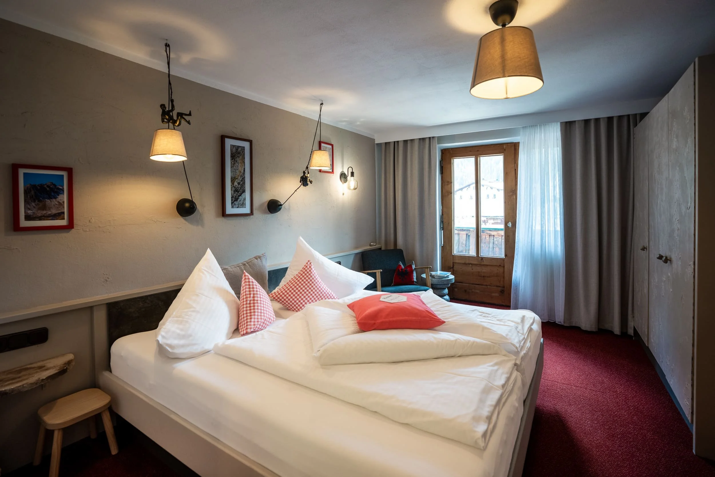 tenne_zimmer_20260810_01_berg.jpg