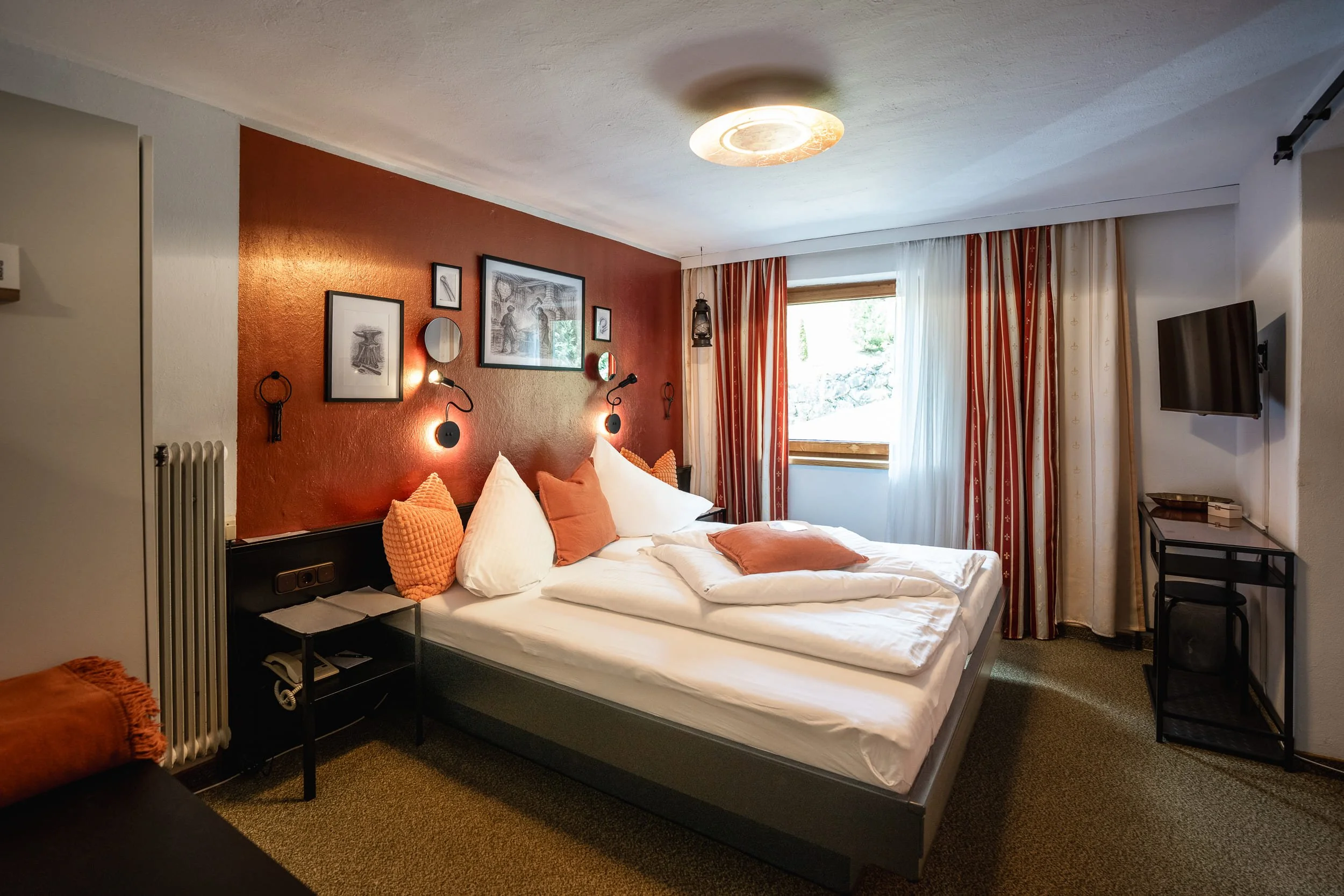 tenne_zimmer_20260810_01_schmid.jpg