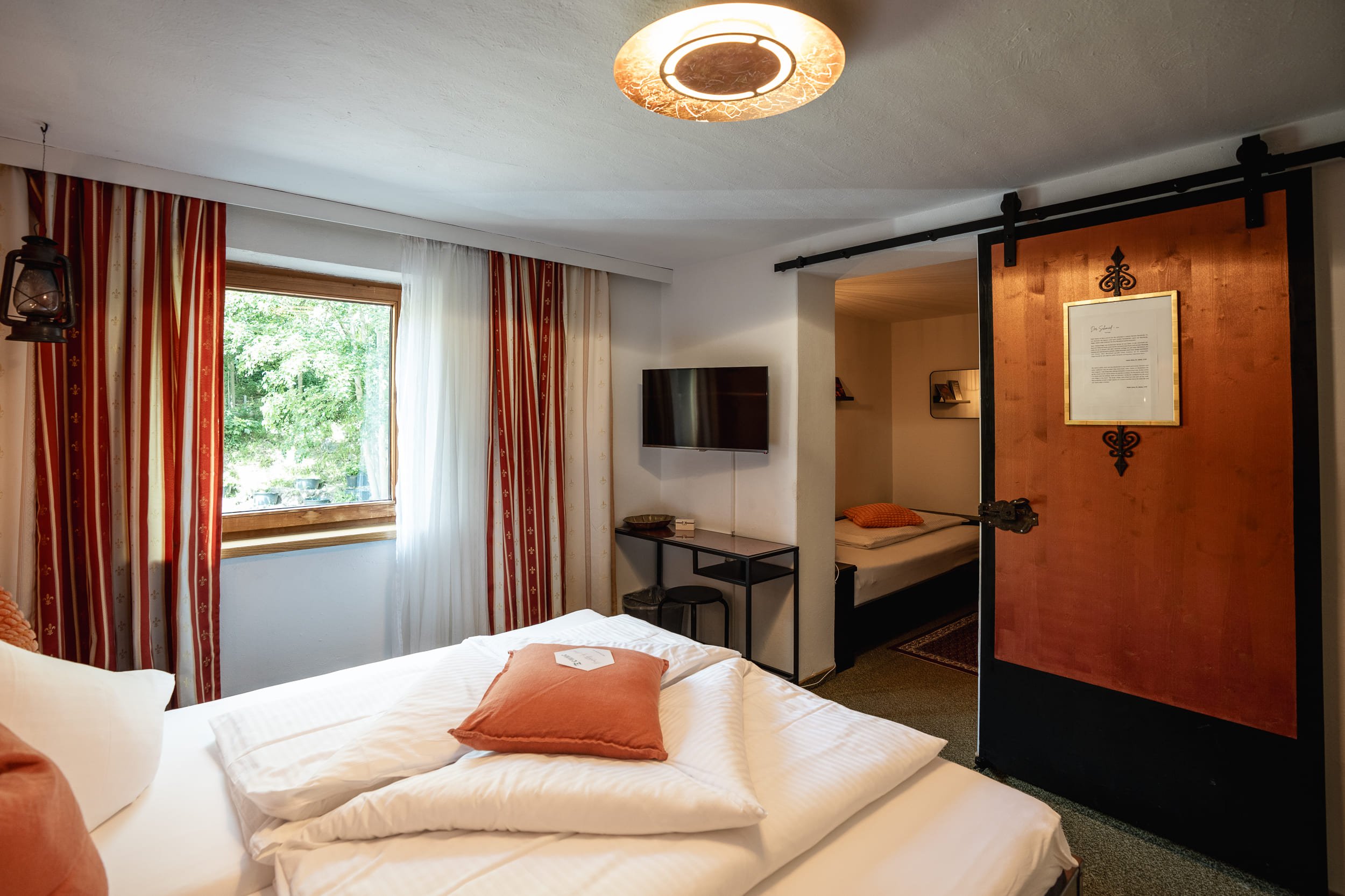 tenne_zimmer_20260810_03_schmid.jpg