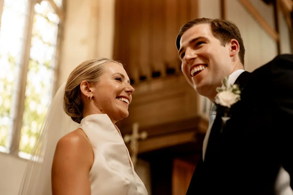 sophie-todd-voewood-wedding-emily-andrew-2.webp