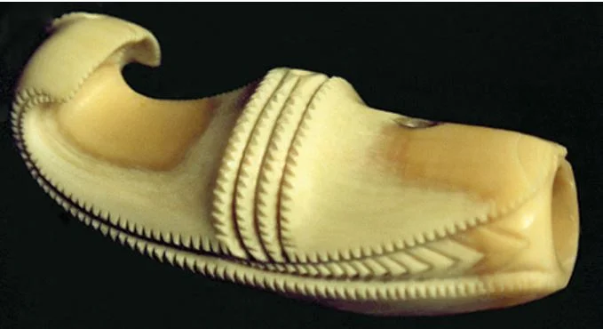 A whale-shaped nguru
