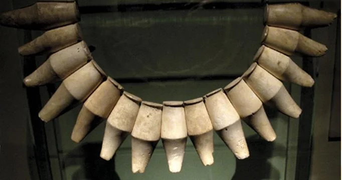 Whalebone necklace from the Wairau Bar, now in the collection of the Canterbury Museum
