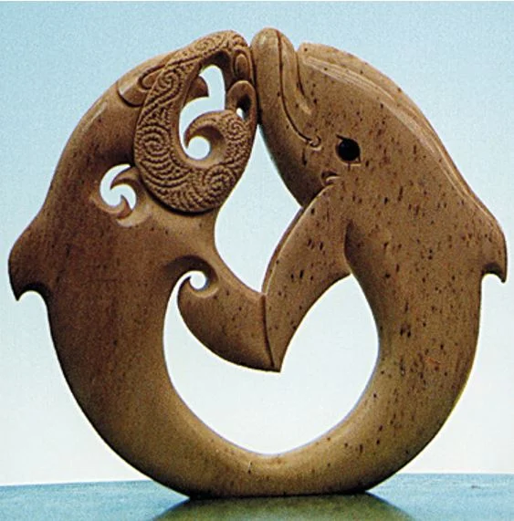 This carving of two dolphins represents the meeting of two cultures when Abel Janszoon Tasman anchored in Golden Bay in 1642