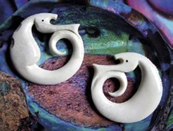 Sea horse carvings inspired by an oriental jade dragon