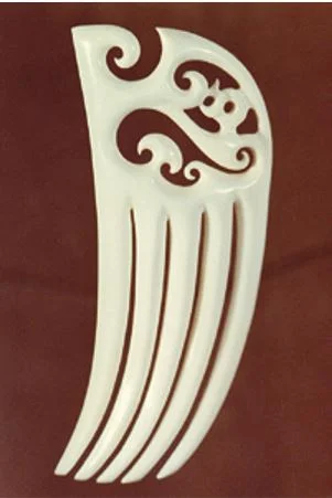 A heru carved to represent Te Hoiere (Pelorus Sound)