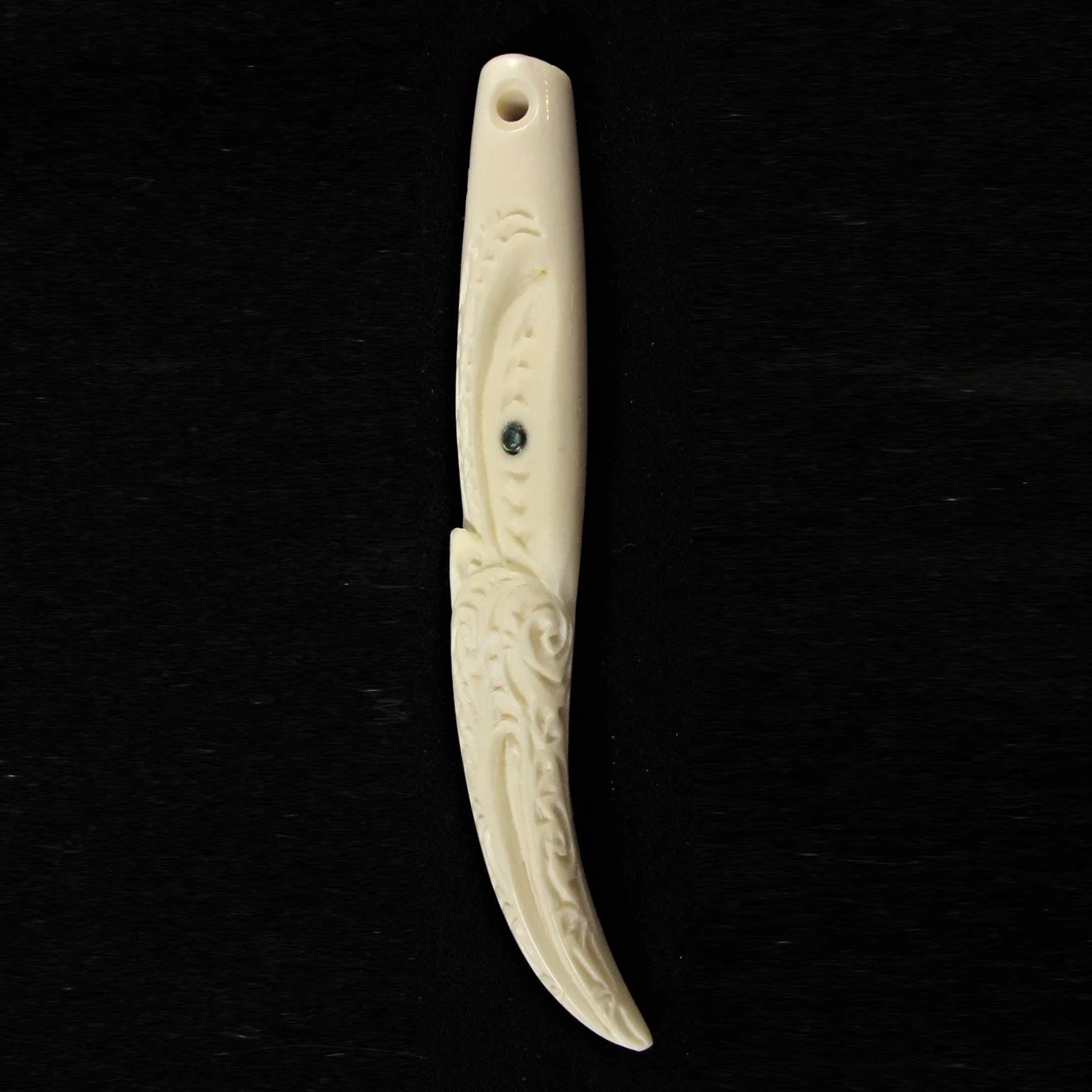 cloak pin, au rei.jpg