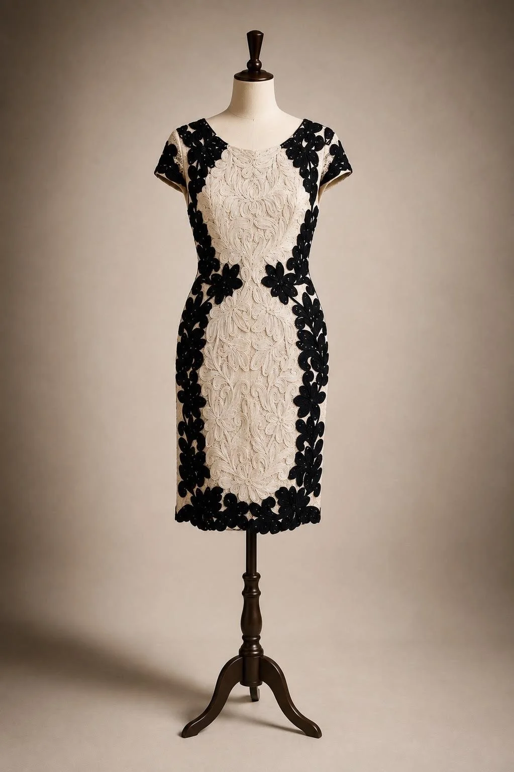 Phase Eight Embroidered Black & lvory Occasion Dress