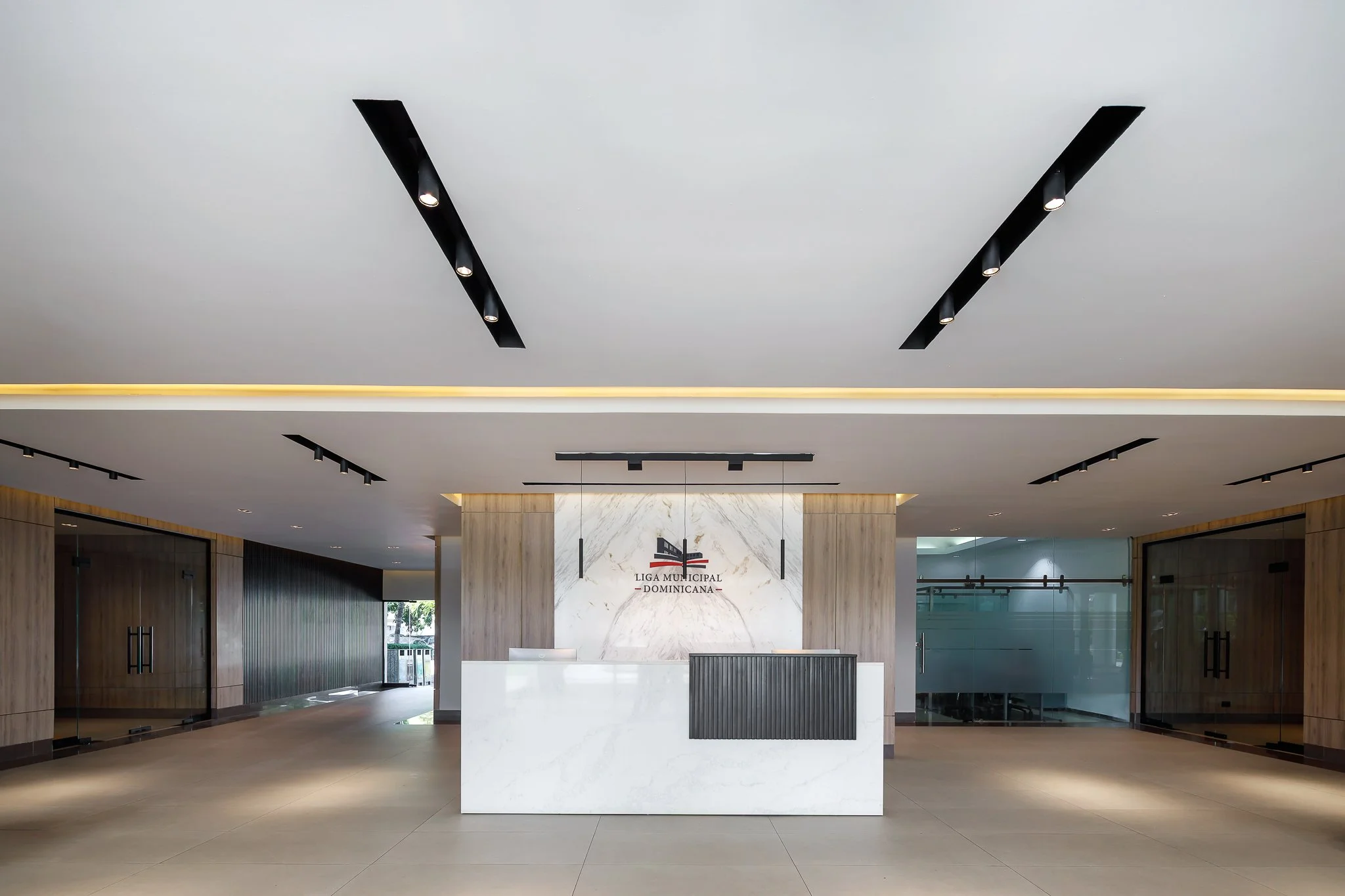 _HL_7775-@haroldlambertus.jpg