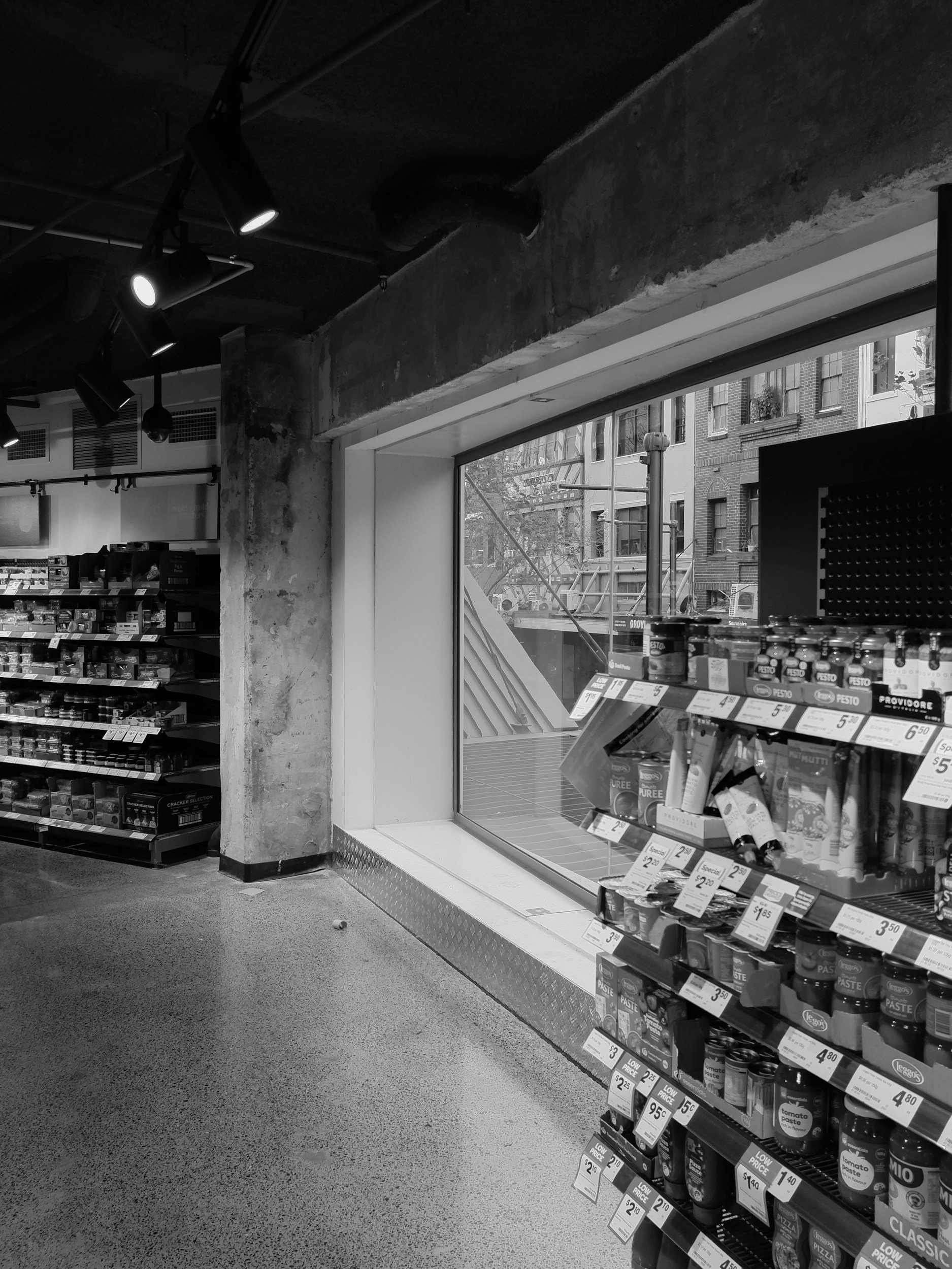 Tailored Campaigns for diverse channels including healthy and grocery stores providing visibility to new up and coming products and brands.