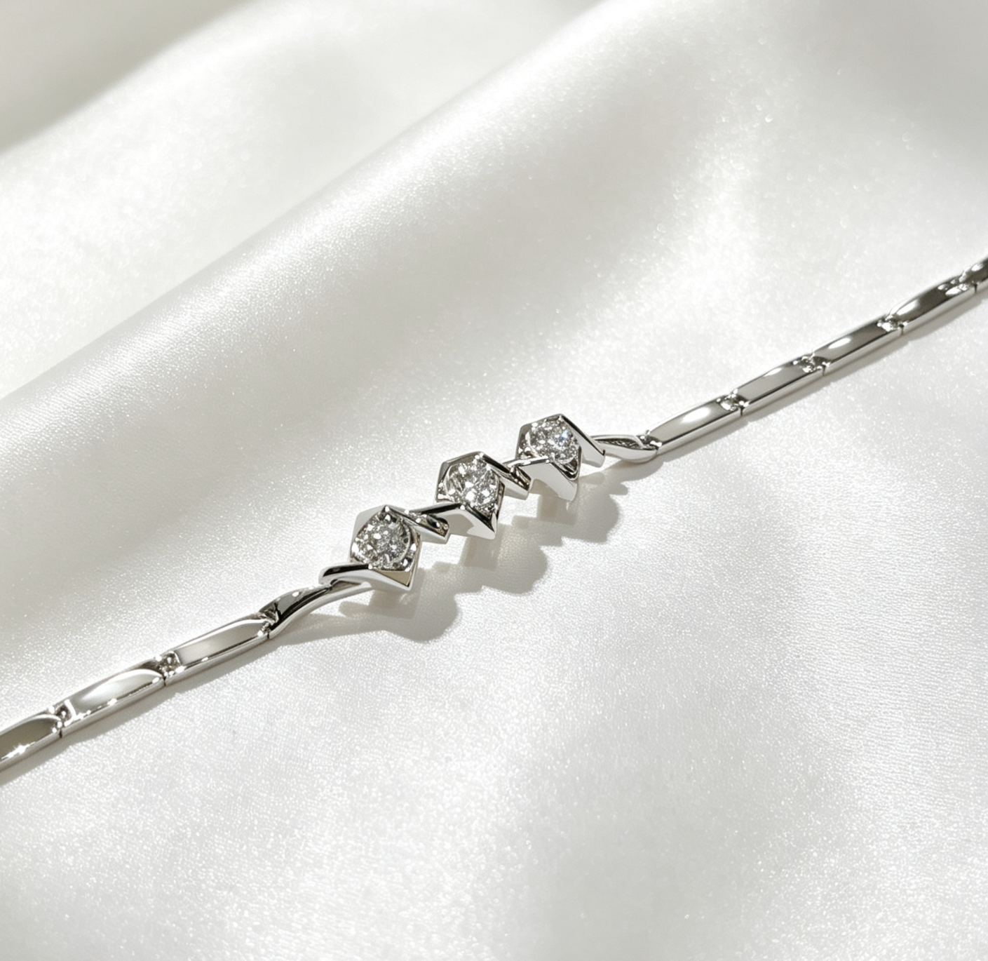 18K White Gold Diamond Bracelet 3d-0.15CT