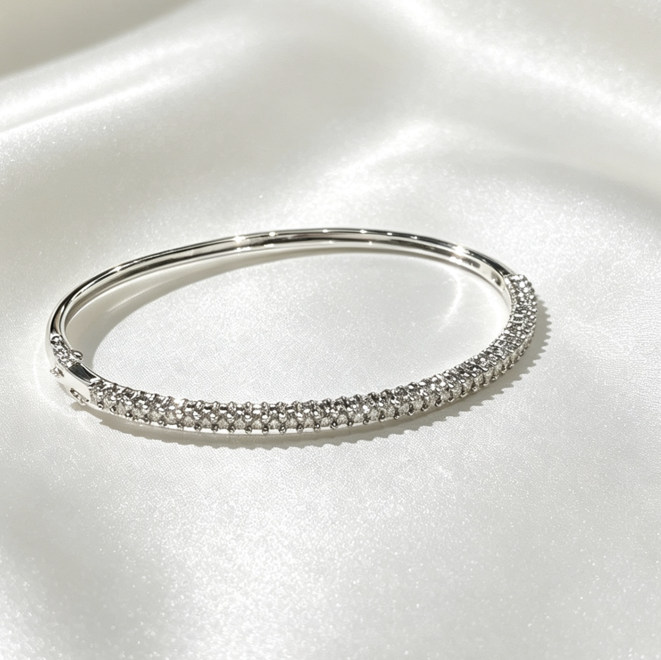 18K White gold crushed diamond bangle 40d-0.80CT