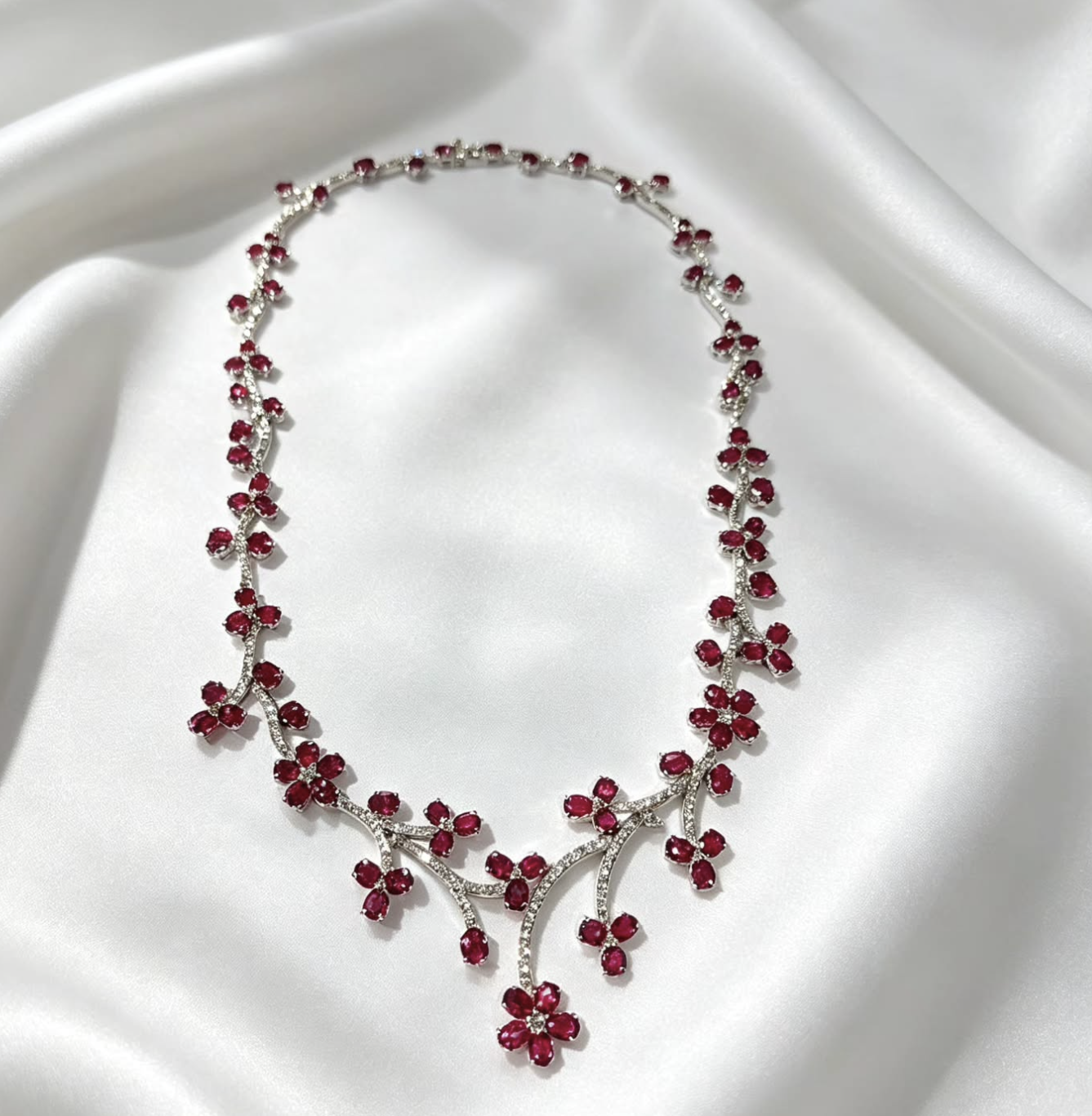 18K white gold ruby ​​and diamond necklace, R-32.37CT, D-4.54CT