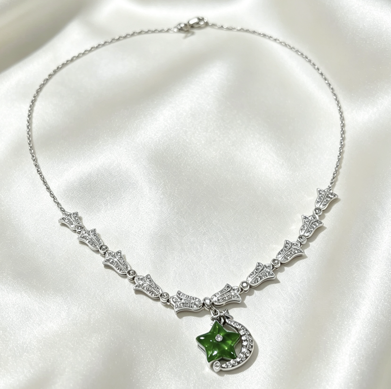 18K Platinum Diamond Star Jade Pendant 118d- around 1.50CT
