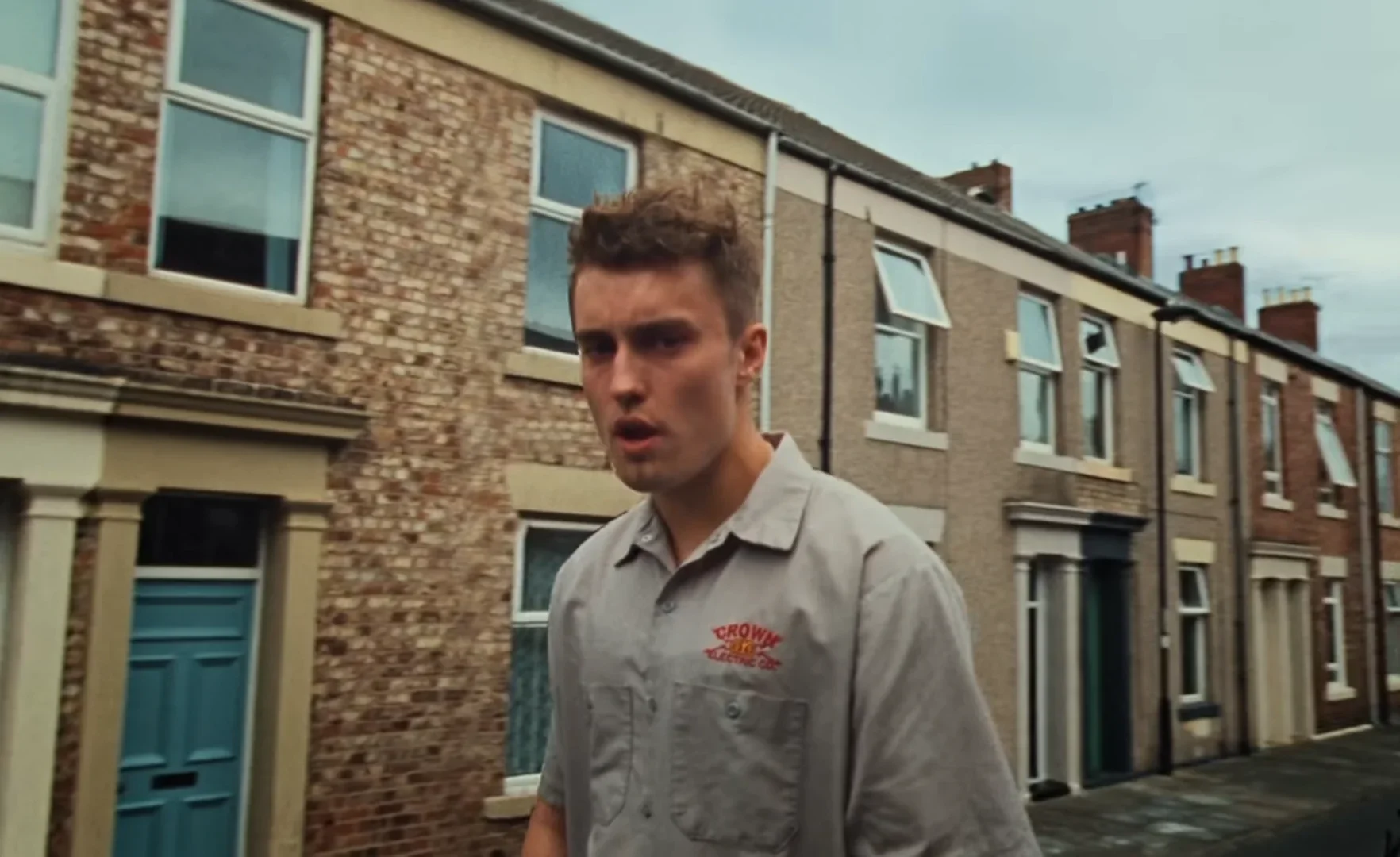 Sam-Fender-Seventeen-Going-Under-Official-Video-00-02-02-.png.webp