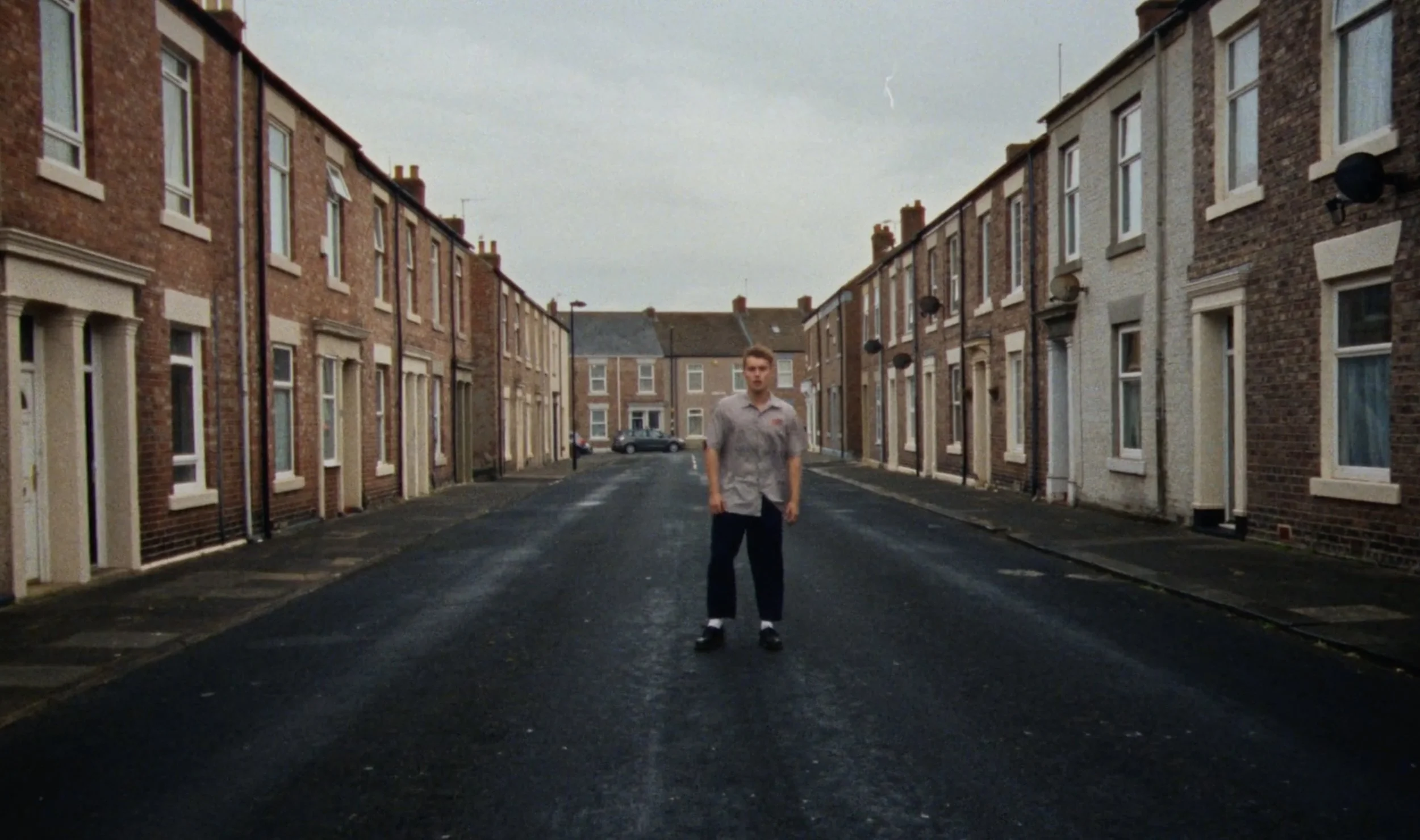 Sam Fender - 17 Going Under