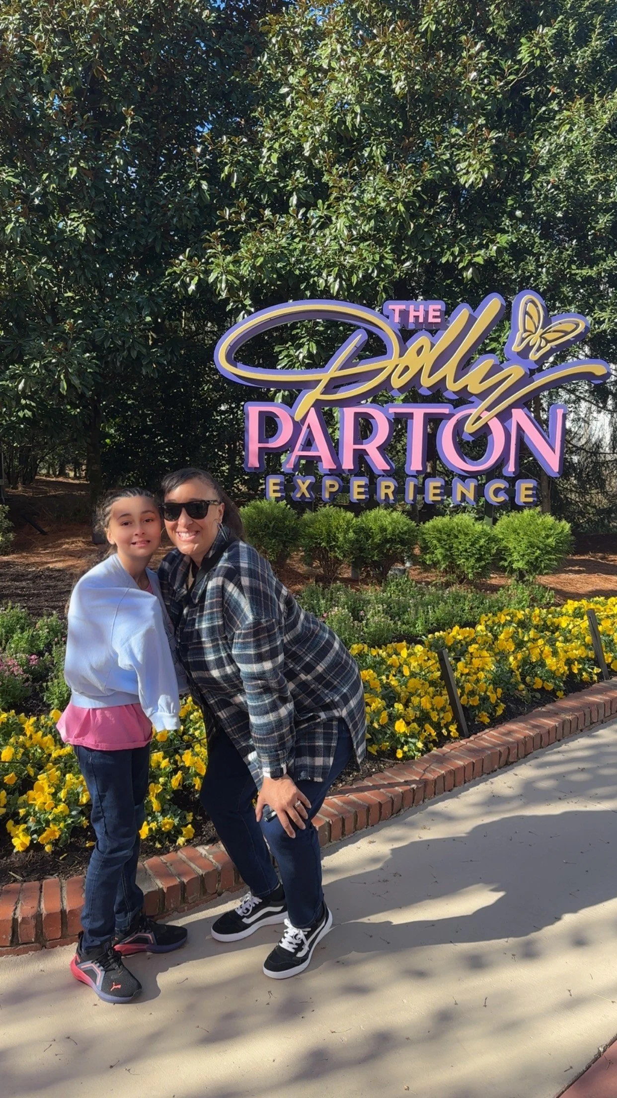 Mother and daughter at Dollywood theme park