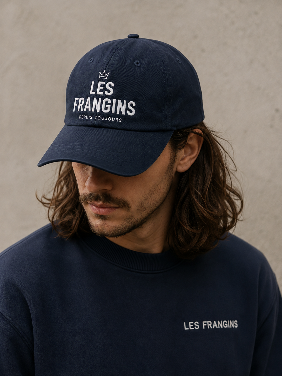 l 'homme à la casquette des frangins depuis toujours.png