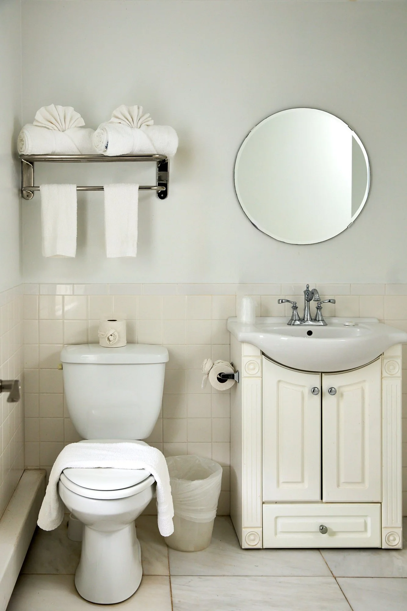 CSI_Room6Bathroom_015_0014-ALT.jpg