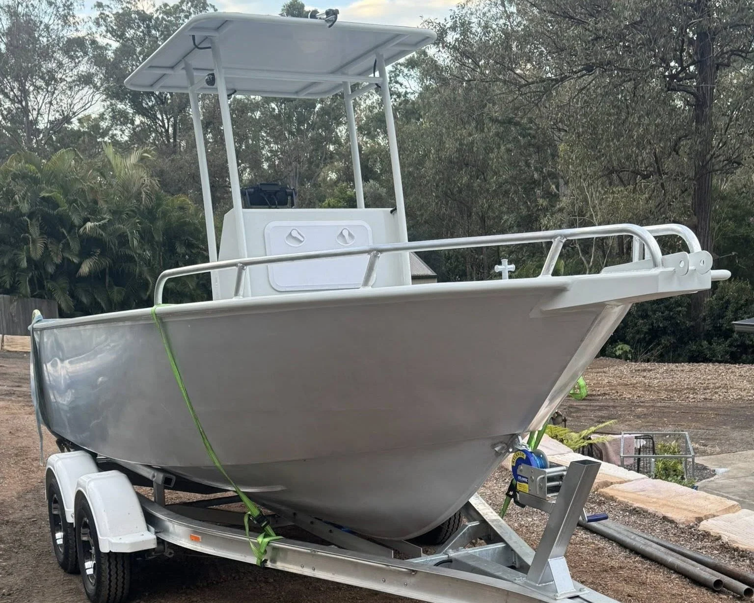 Sherwood Marine 530CC - 5.3m Centre Console aluminium boat kit - finished boat on the trailer, bow view