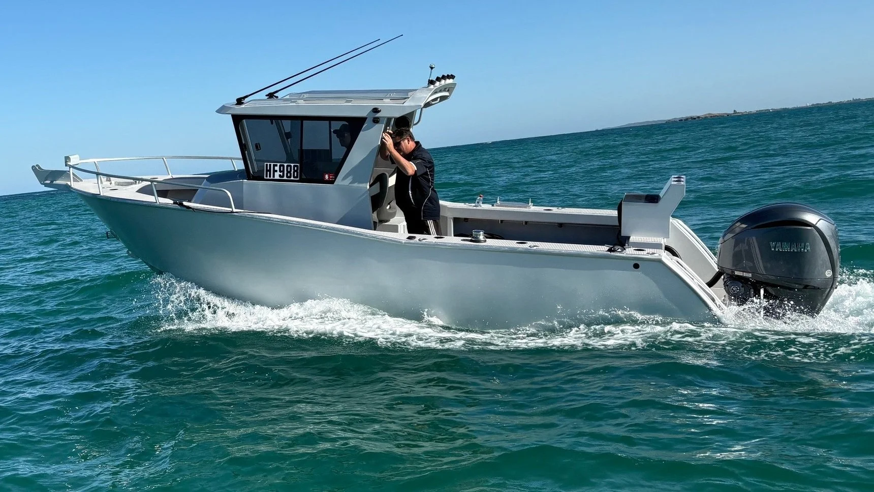 Sherwood Marine 750CCB - 7.5m Centre Cab aluminium boat kit - underway, port quarter (fr windows)