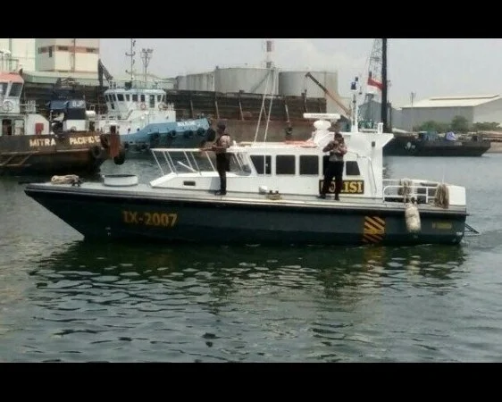 11.5m patrol boat - in harbor