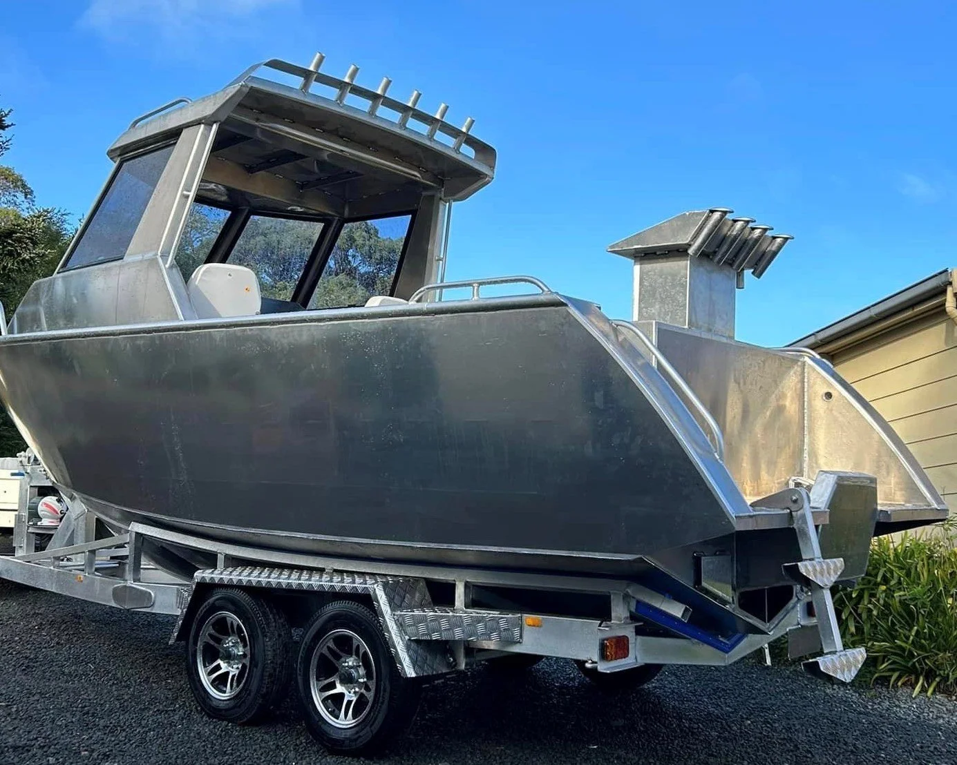 Sherwood Marine 680HT - 6.8m Hardtop aluminium boat kit - on the trailer, port profile
