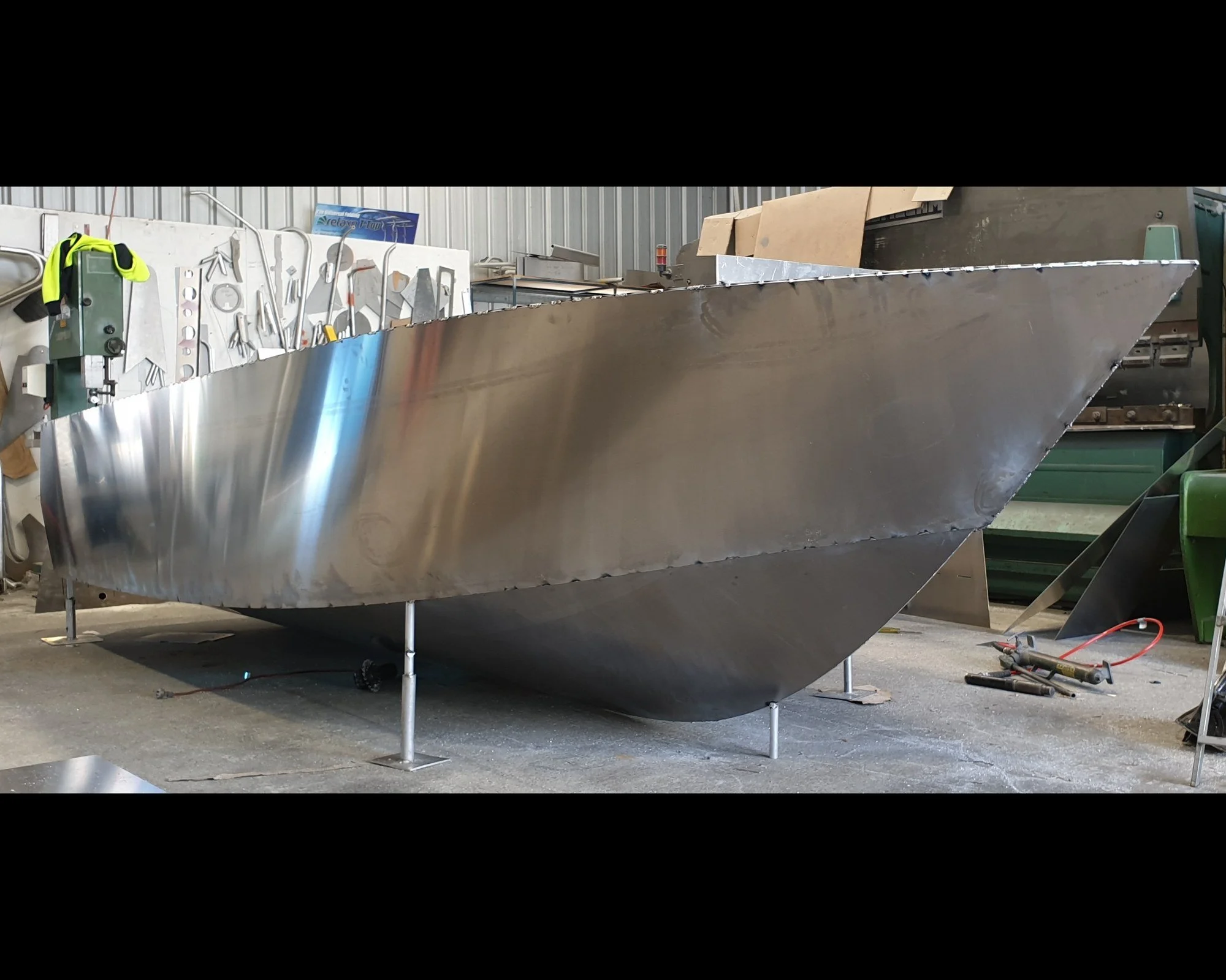 Sherwood Marine 530CC - 5.3m Centre Console aluminium boat kit - bare hull under construction, bow quarter
