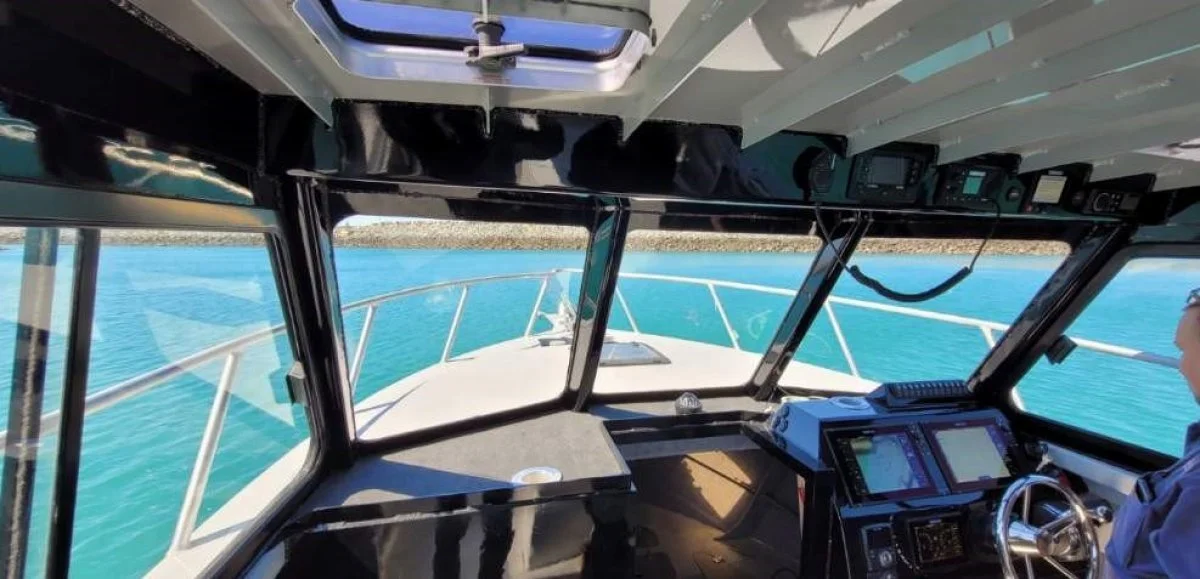 Sherwood Marine 900HT - 9m Hardtop aluminium boat kit (commercial) - dash and forward windows
