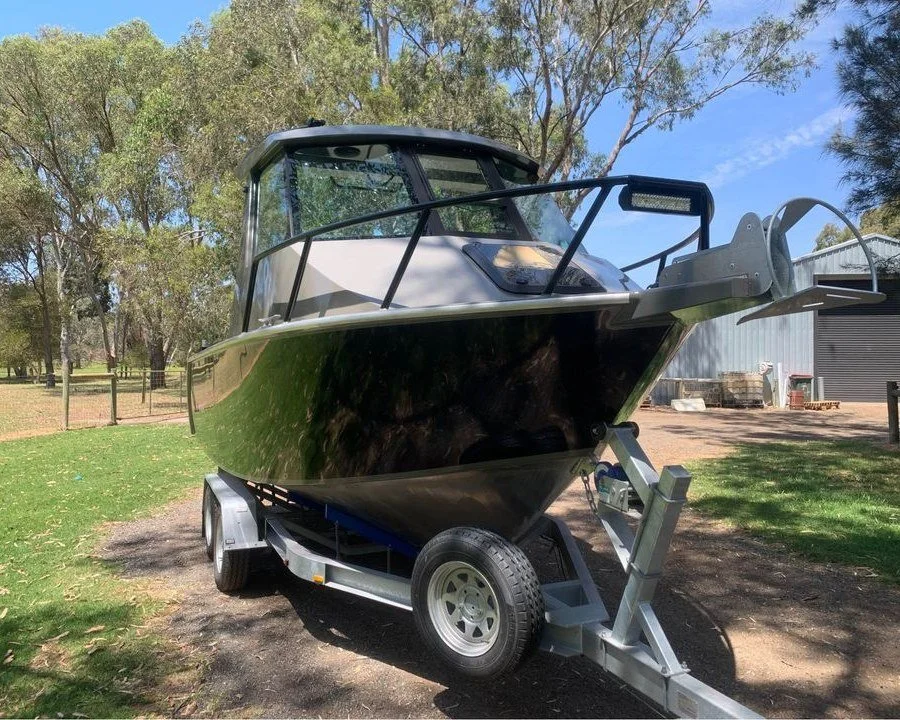 Sherwood Marine 600HT - 6m Hardtop aluminium boat kit - on the trailer, starboard bow quarter #2
