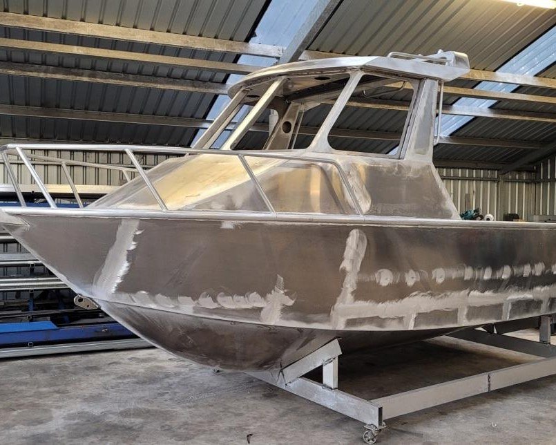 Sherwood Marine 600HT - 6m Hardtop aluminium boat kit - bare hull and hardtop, port profile
