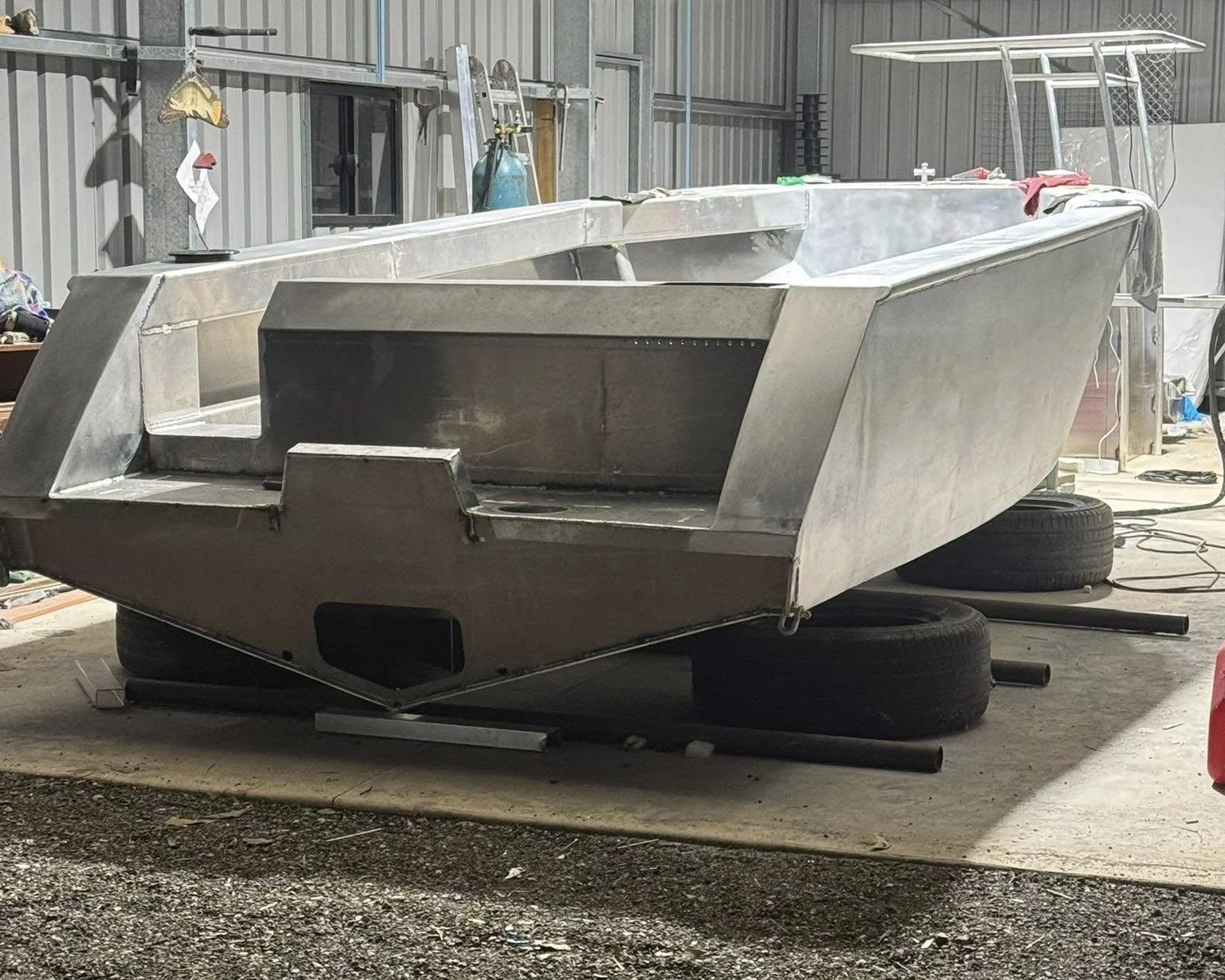 Sherwood Marine 530CC - 5.3m Centre Console aluminium boat kit - bare hull, stern quarter
