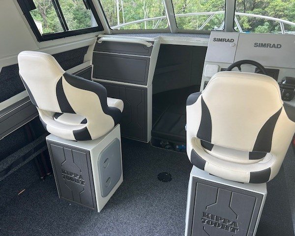 Sherwood Marine 700HT - 7m Hardtop aluminium boat kit - cabin interior looking forward
