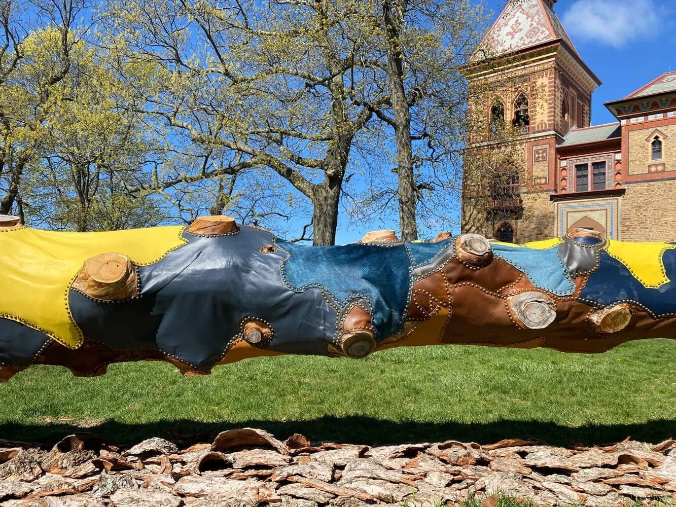 Jean Shin, FALLEN, Olana State Historic Site, 2021. Courtesy the artist