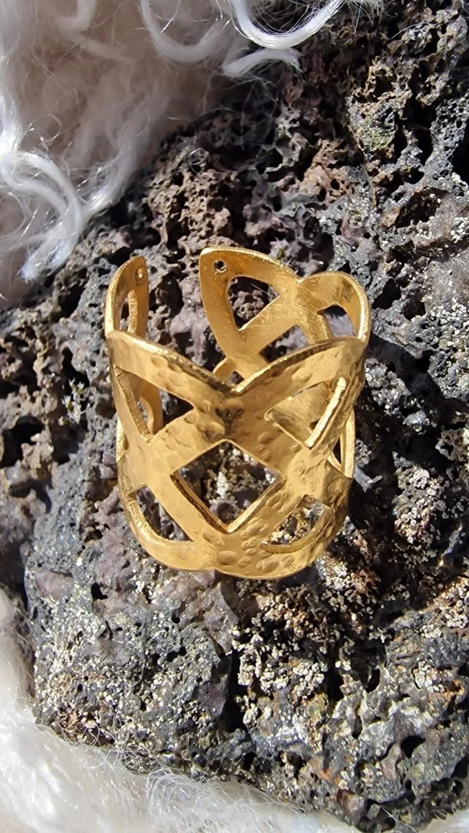 Tracey+O+Revuelta+Brutalist+Gold+Vermeil+Architectural+Open-Cuff+Textured+Fine+Framework+Ring+%2816%29.jpg