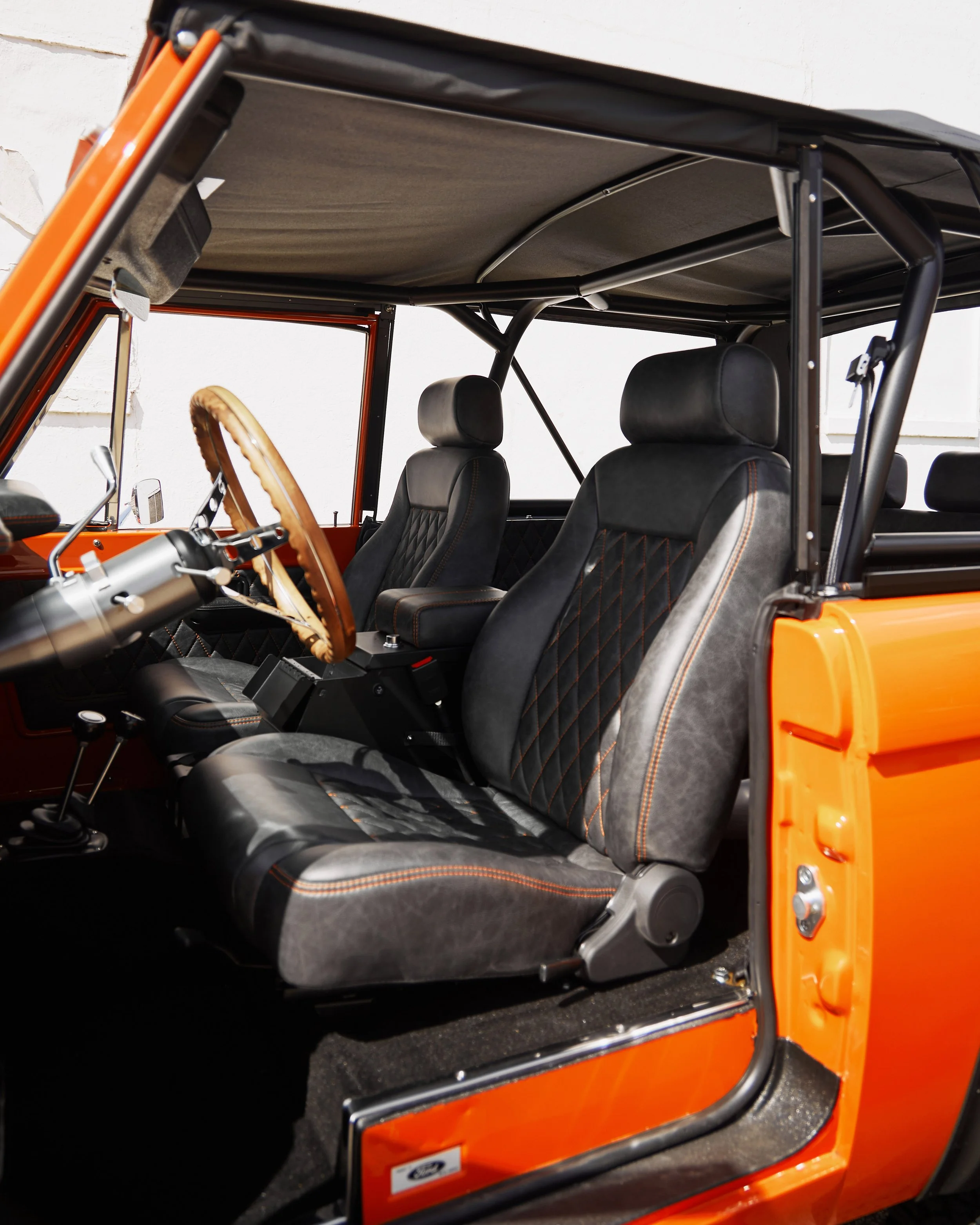 Orange_302_Ed_071.jpg