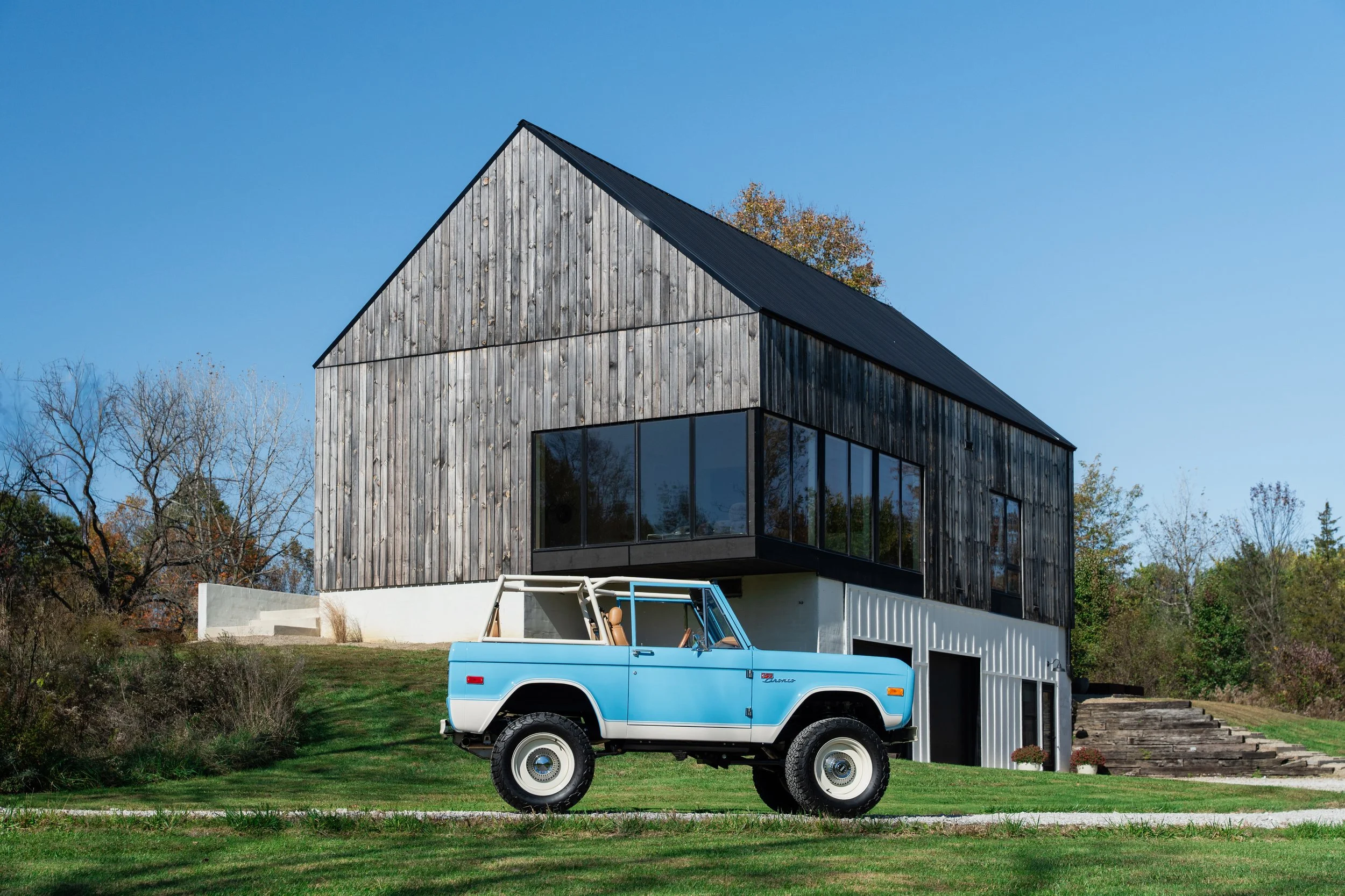 BlueWornGlove_House-111.jpg
