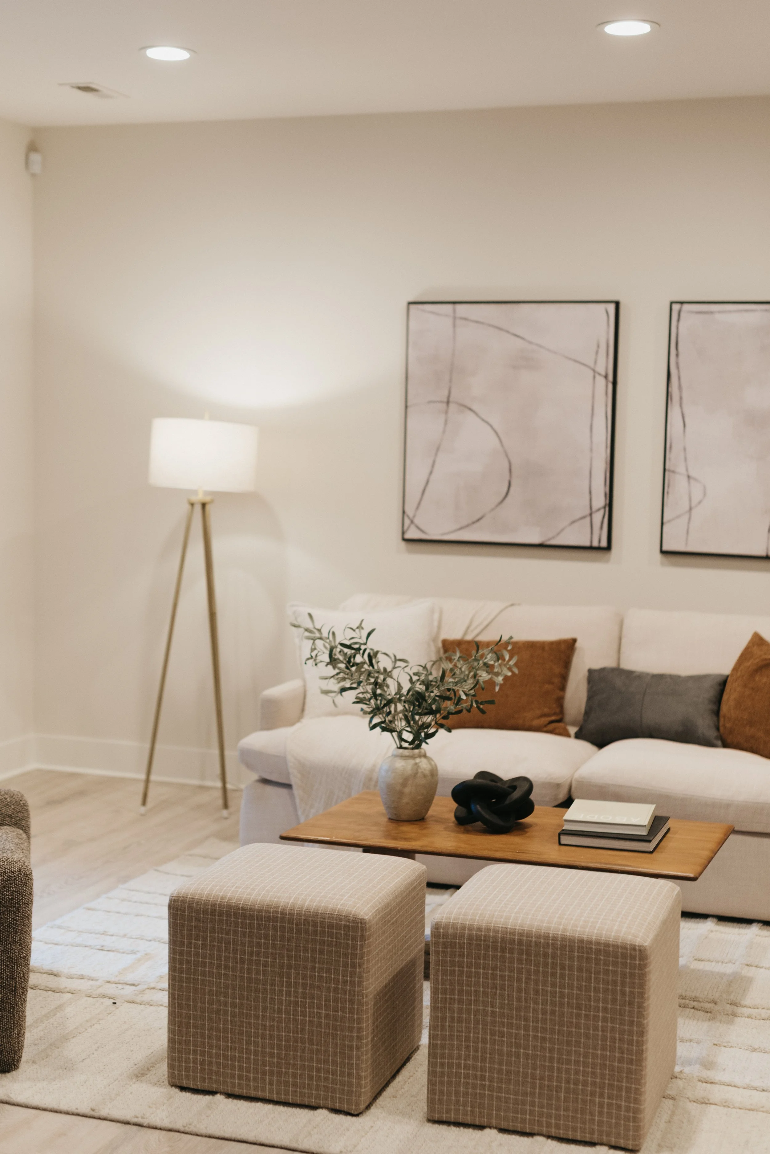 IdealStaging1.26.jahnilynnphoto.com-1.jpg