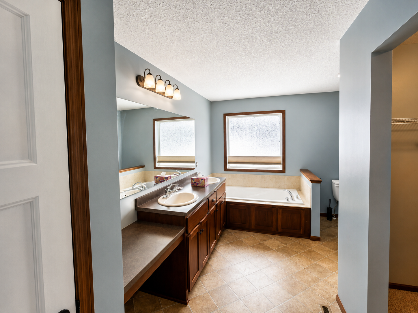 Inver Grove Heights interior painting. We repainted this master suite in Inver Grove Heights, MN in two days.