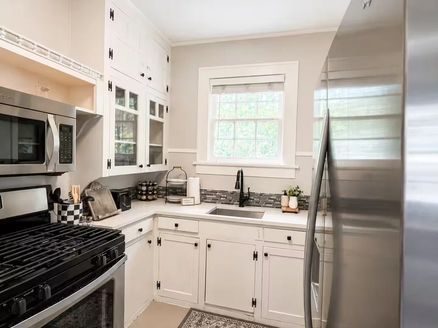 manor-x-kitchen_2.jpg