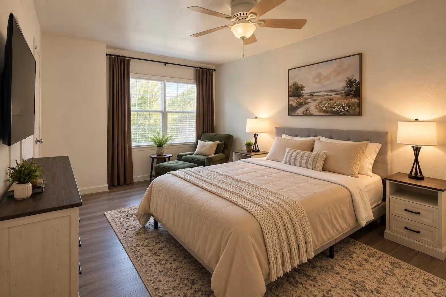 bedroom2.jpg